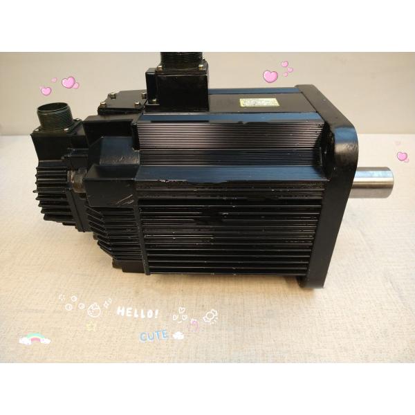 Yaskawa SGMG-44V2AB AC Servo Motor 32.8A 4.4KW 1500RPM 200V NEW