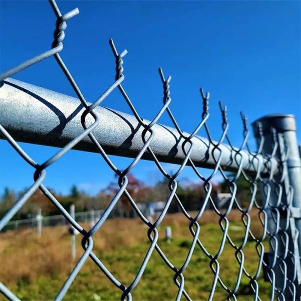 Anping Factory Wholesale Wire Mesh 6ft 7ft 8ft Galvanized Chain Link Fence