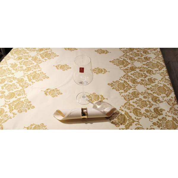 high qlty disposable soft luxury water proof table cover for party and hotel