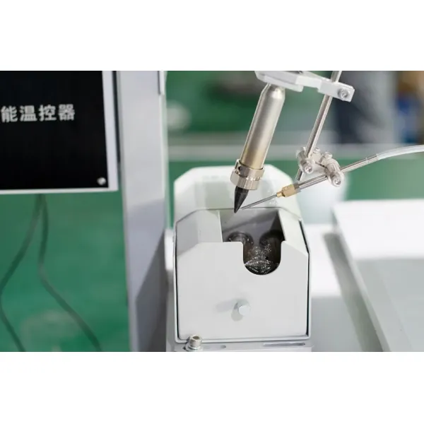 Automatic soldering machine for PCB factory