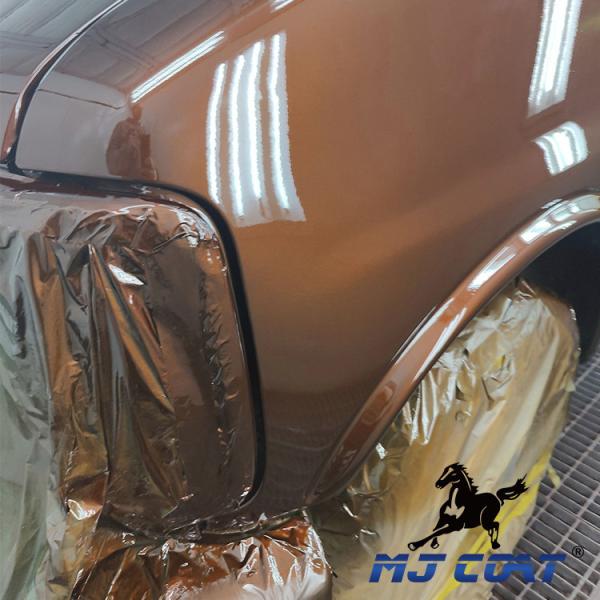 High Solid Content Automotive Top Coat Paint For Cool Storage Good Coverage