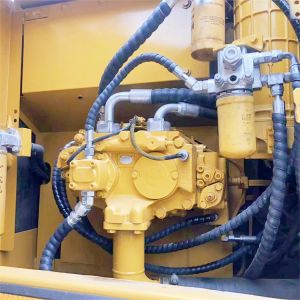 CAT 320 Original Japan Excavator and Low Operating Weight of 20930 KG with CAT