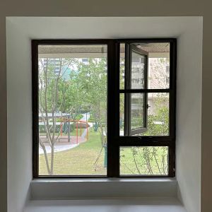 Fiberglass Gray Mesh Retractable Roller Insect Screen Window