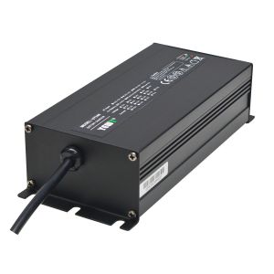 40dB 24V 8A AGV Battery Charger Robust Aluminum Alloy Housing