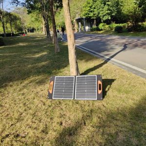 Single Crystal Folding Solar Panels 30W*2PCS Solar Generator For Home