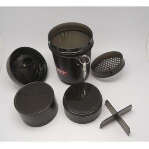 Wholesale 3-in-1 shaker bottle with supplement container from china suppliers