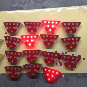 Solar Aluminum Flashing LED Guardrail Delineator Solar Trapezoid Road Delineator