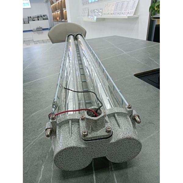 Explosion Proof LED Light Fixture | Die Cast Aluminum Housing