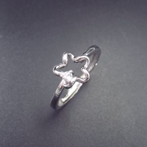 Minimalist Style Round Cubic Zirconia Ring With 925 Silver Thinner Shape