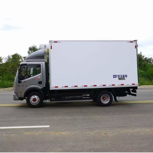 HUASHENGTHERMO HT-680 Engine-Driven Refrigeration Unit with Direct Engine Drive for ≤27m³ Box Volume and Hot Gas Defrost