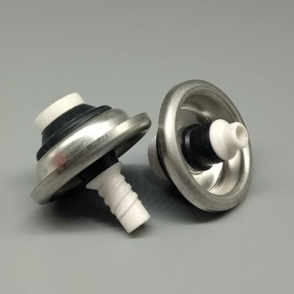 Large-Bore and Fast-Flow PU Foam Spray Valve for Professional Insulation Contractors with Rapid Cavity Filling Capability.