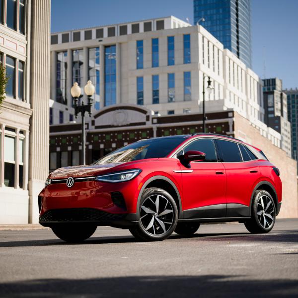 Quality 150kw EV Cars Integral Body Custom Color Automatic With LED Headlight for sale