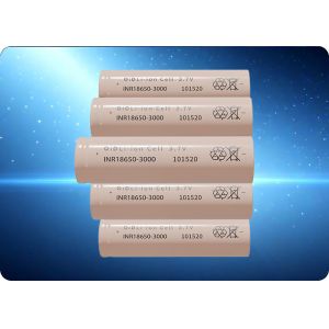 18650 3.7V 3000mAh Low Temperature Rechargeable Battery 500 Cycles