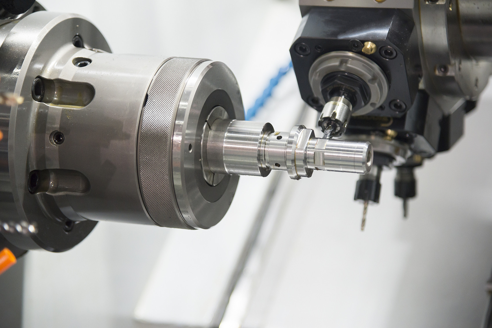 Horizontal Metal CNC Turning And Milling Machine Live Tool And Normal Turret
