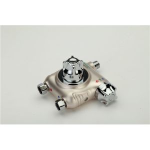 Solar Thermostatic Temperature Control Valve Anti - Scalding Maximum Flow 26L