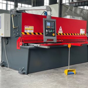 QC11K-4*3200 4mm Thickness E21 Controller Swing Beam Hydraulic Metal Sheet