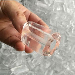 High Quality Custom Wholesale 2T/24H Small dry Tube Ice Machine for Cool Drink