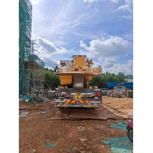 Construction Machinery Terrian Mobile Crane with Maximum Lifting Weight 16t 2016