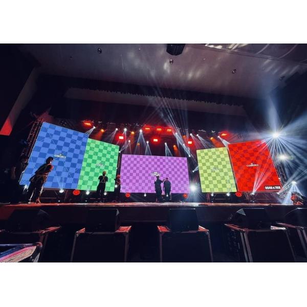 Die Cast Aluminum SMD LED Screen P4 Indoor Video Advertising RGB Display Screen