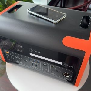 Solar Panel for Fast Charging Lithium Portable Power Station Output Frequency 50