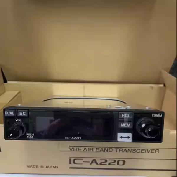 IC-A220E Aviation Band Vehicle Walkie Talkie with 8W Output Power and 0-50km Talk Range IPX4 Water Resistant Mobile Radio