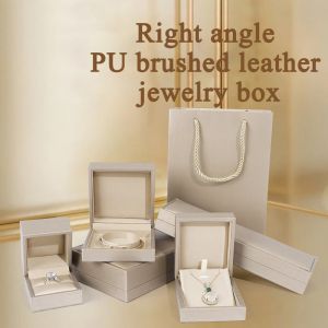 PU Leather Fabric Gold Ring Packaging Box Customized With Statin Lining