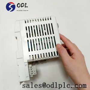 Lightweight 3BSE013208R1 ABB TB820V2 Modulebus Optical Cluster Modem Fiber Optic