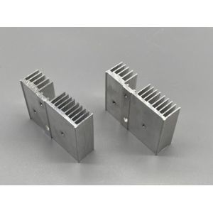 Anodized Aluminum Heat Sink for Vertical Mounting and Optimal Thermal Management