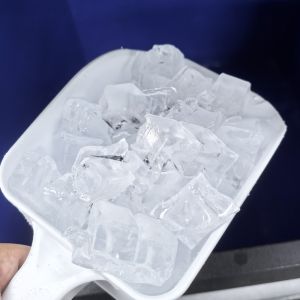 Commecial Grade Ice Making Machine Cube Ice Maker with Intelligent Control