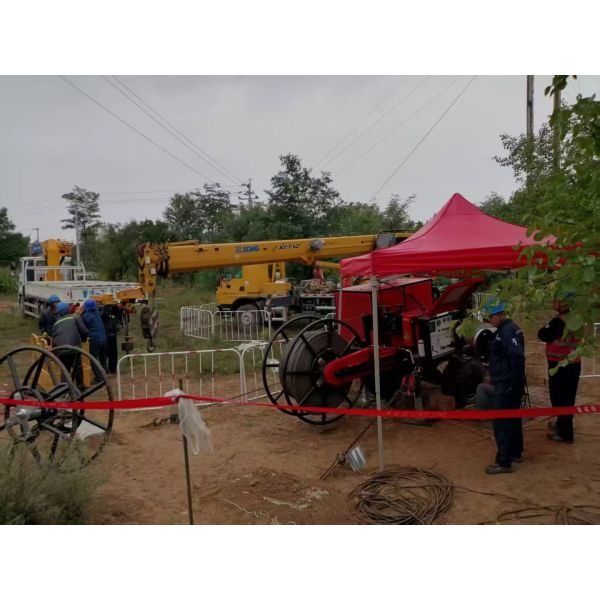 SA-YQ180 Diesel Hydraulic Puller with 180kN Maximum Pulling Force, Advanced Hydraulic System, and High-Efficiency Diesel Engine for Power Line