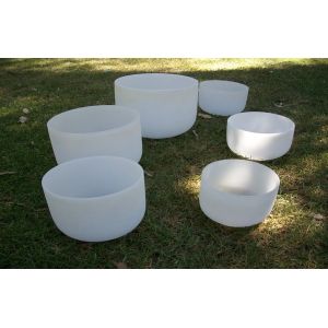 Quartz singing bowl set