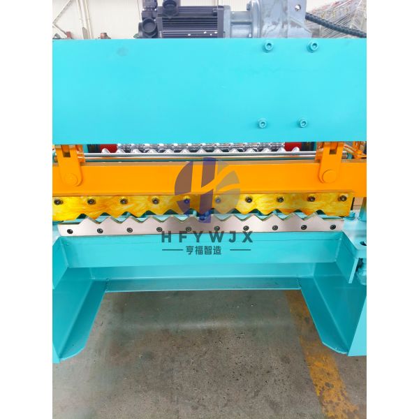 High Precision Cold Hard Plate Forming Machine With PLC Electronic Control System For Corrugated Roofing Sheets