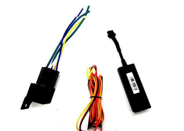 Quality Small Moving Alarm Tracking Device with Vibration Sensor Control GPS Vehicle Tracker for sale