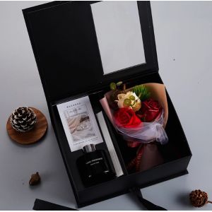 Premium Windowed Box Wedding Favor Packaging Acetate Viewing Panel Customizable