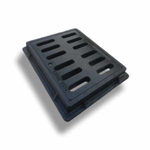 Clog-Resistant SMC Gully Grating with Optimized Drainage Design for High-Flow