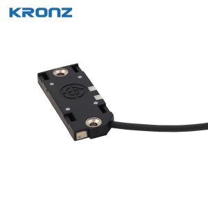 Capacitive Proximity Sensors 10mm PNP N.C Cubic Shape IP65 2m PVC Cable 3*0.35mm