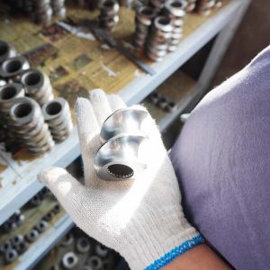 Precision Threaded Components for Enhanced twin screw Extruder Performance and