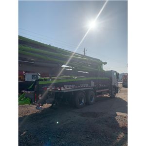 110 M3/H Used Concrete Pump Truck Three Axle With ISO90001 Approval