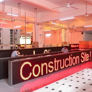 VMS LED Display Variable Message Sign with 310W Average Power Consumption 3906