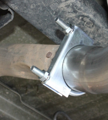 Galvanized Steel Auto Spare Parts 2.5" U Bolt Type Clamp For Piping Clamp