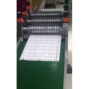 Multiple Groups Blades PCB Cutting Machine / PCB Depaneling Machine / Adjustable
