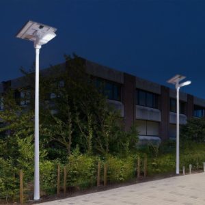 China Highway Solar Street Light All In Two Aluminum Material on sale