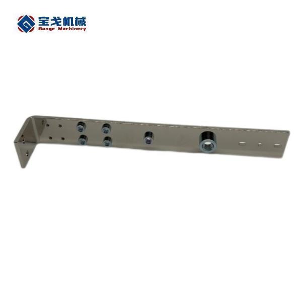 L Shape Copper Cover Aluminum Composite Busbar with 6 Ways Tapping