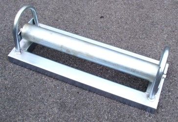 Galvanized Cable Pulling Pulley Draw Off Roller With Aluminium Roller Body Length 900 mm