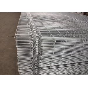 Corrosion Resistance Hot Dipped Galvanized Curved Metal Fence With Peach Type