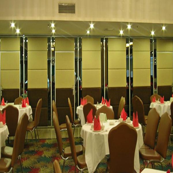 Hanging System Folding Partition Walls Aluminum Soundproof Movable Wall For Dining Room