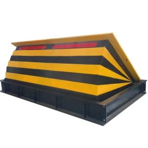 Buy cheap 3000mm-5000mm Width Hydraulic Road Blocker For Pedestrian Protection from wholesalers