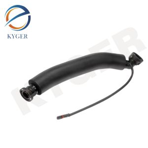 China Car Auto Part 11157522931 Car Engine Crankcase Breather Hose 1115 7522 931 For BMW E60 E85 E90 325i Z4 330i on sale
