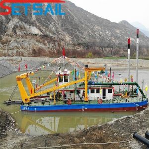 8 Inch Cutter Suction Sand Dredger for River CTN Slot Type Cummins 230kw Main