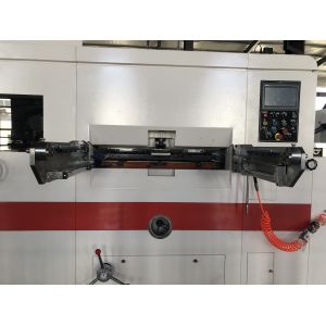 Cardboard Auto Flat Bed Die Cutting Machine with Stripping 1650